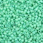 Miyuki Perlen 11/0 delica's Duracoat opaque dyed sea opal green