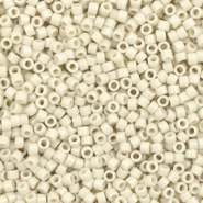 Miyuki Perlen 11/0 delica's Opaque luster linen beige DB-261