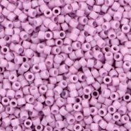 Miyuki Perlen 11/0 delica's Duracoat opaque dyed crocus purple DB-2136