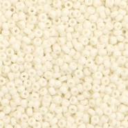 Miyuki 11/0 Rocailles Opaque matte cream white 11-2021