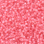 Miyuki Perlen 11/0 delica's Coral lined luster crystal pink DB-70