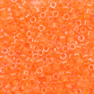 Miyuki Perlen 11/0 delica's Luminous creamsicle orange DB-2033
