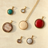 Flatbacks Schauen Sie hier unsere Kollektion Polaris Elements Cabochons