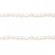 BQ S&uuml;sswasser Perlen Nugget 6x4mm Natural white