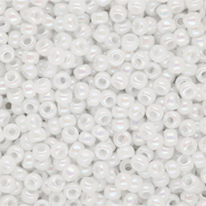 Miyuki 8/0 Rocailles Opaque Ab White 8-471