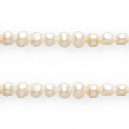 TQ Süsswasser Perlen Nugget Oval 6-7 mm Natural white