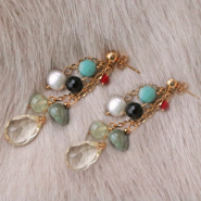 Inspirationsets Herstellung von Schmuck mit verschiedenen Arten von Perlen