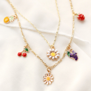 Inspirationsets Schmuck herstellen mit farbenfrohen Blumen und Frucht Anhängern