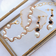 Inspirationsets Stilvollen Schmuck mit farbenfrohen Glasperlen gestalten