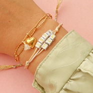 Inspirationsets So stellen Sie reizvollen Schmuck für den Muttertag her