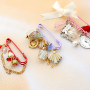 Inspirationsets Von Schmuck-Sicherheitsnadeln mit Oesen zu Schmuckdesigns