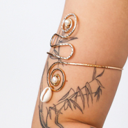Neues 02-05-2025 Armcuffs in skulpturalen Designs