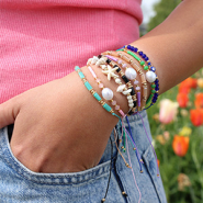 Inspirationsets Armbänder und Fußkettchen in Szene setzen 