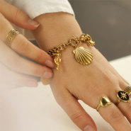 Neues Schauen Sie auch auf unsere Kollektion Trendy Armbänder