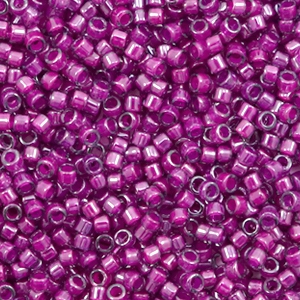 Miyuki Perlen 11/0 delica's Fuchsia lined luster crystal
