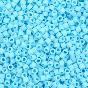 Miyuki Perlen 11/0 delica's Opaque matte turquoise blue DB-755