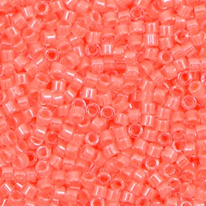 Miyuki Perlen 11/0 delica's Luminous flamingo pink DB-2034