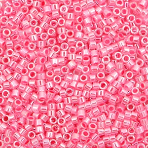 Miyuki Perlen 11/0 delica's Ceylon carnation pink DB-236