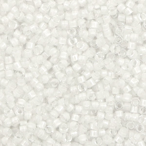 Miyuki Perlen 11/0 delica's White lined AB crystal DB-66