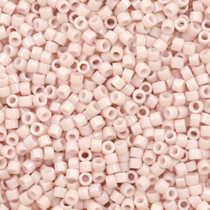 Miyuki Perlen 11/0 delica's Opaque pink champagne DB-1495