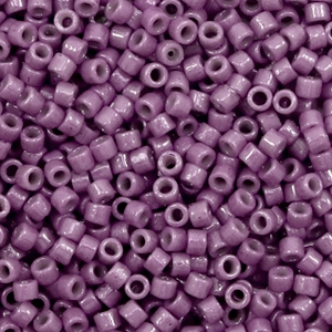 Miyuki Perlen 11/0 delica's Duracoat opaque dyed medium purple DB-2360