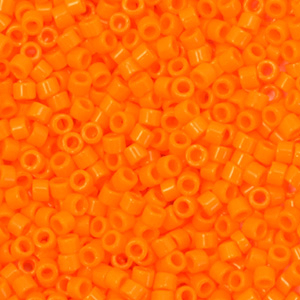 Miyuki Perlen 11/0 delica's Opaque mandarin orange DB-1133