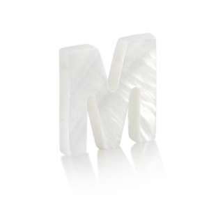 Anh&auml;nger Muschel S&uuml;&szlig;wasserperlmutt Buchstaben M White (Naturliche Farbe Muschel)