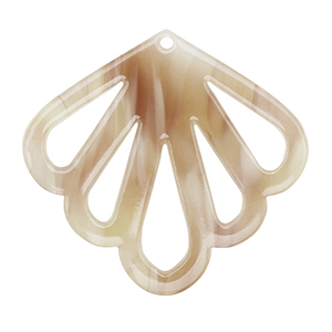 Anh&auml;nger aus Resin Shell Beige