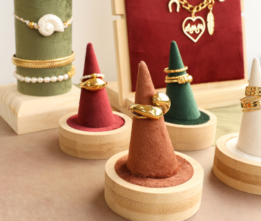 Stilvoll Displays für Ringe, Armbänder und Ketten Stilvoll Displays für Ringe, Armbänder und Ketten