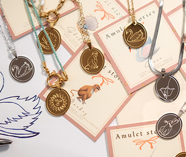 Neue Kollektion BY31® bedeutungsvolle Charms Neue Kollektion BY31® bedeutungsvolle Charms