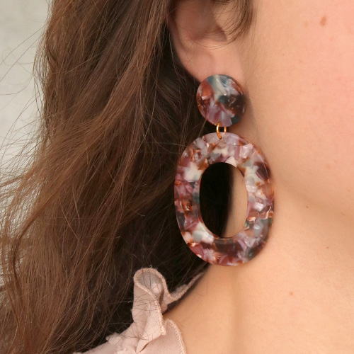 DIY Ohrringe mit neuen Resin Anh&auml;ngern, Binderingen und Ohrsteckern!