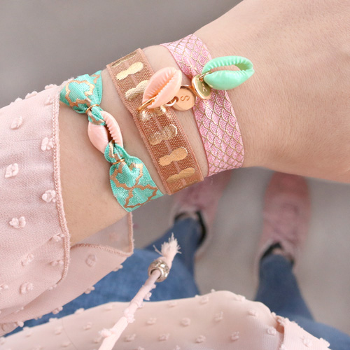 Diese Armb&auml;nder mit Elastischem Band k&ouml;nnen in weniger als zwei Minuten hergestellt werden!