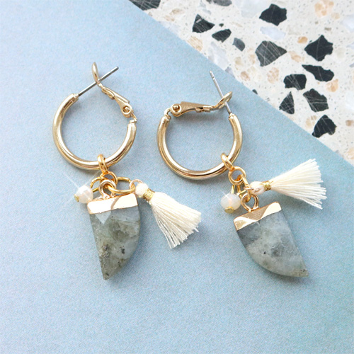 Machen Sie den sch&ouml;nsten Schmuck mit unseren neuen Natursteinanh&auml;ngern