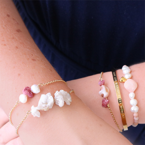 Fangen Sie an! Machen Sie coolen Schmuck mit unserer neuen Kollektion Muschelperlen und Chips Stone Perlen 