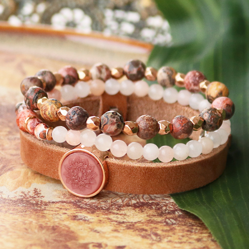 Sie k&ouml;nnen diese Armb&auml;nder mit den neuen Natursteinperlen herstellen: