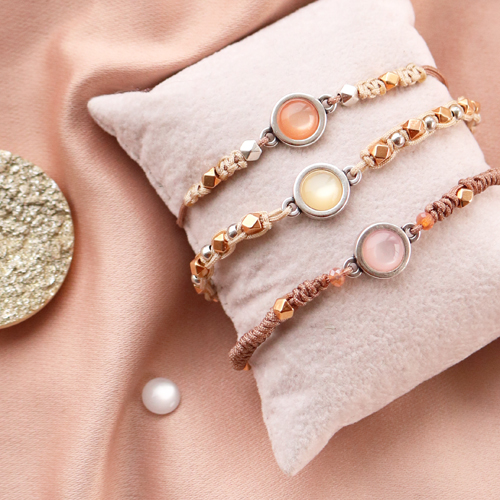 Mit den neuen Polaris Elements Cabochons k&ouml;nnen Sie dies jetzt ganz einfach selbst machen: