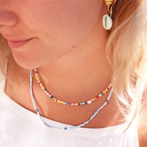Mit den neuen Rocailles und Preciosa Perlen stellen Sie diese Ketten und Armb&auml;nder her: