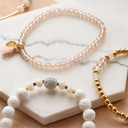 Lassen Sie sich inspirieren und kreieren Sie die sch&ouml;nsten Armb&auml;nder mit Top-Facett-Perlen