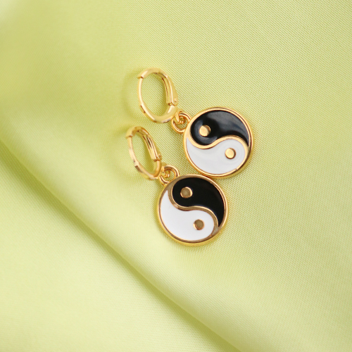 Gestalten Sie stilvollen Schmuck mit Yin-Yang-Anh&auml;ngern und Smiley-Perlen