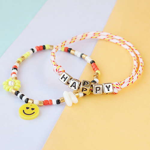 Gestalten Sie den s&uuml;&szlig;esten Smiley-Schmuck mit den neuen Plexx-Anh&auml;ngern und -Zwischenst&uuml;cken!