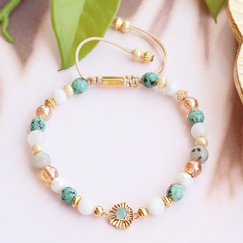 Stilvolle Armb&auml;nder gestalten mit Natursteinperlen aus Jade, Metallperlen in Designerqualit&auml;t und Facett-Perlen