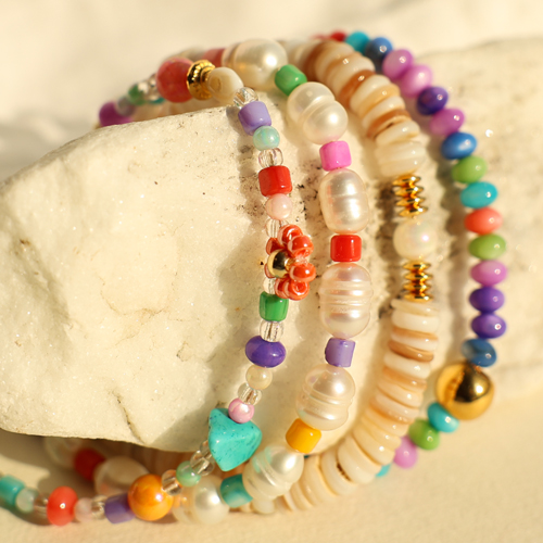 Schmuckdesigns mit Perlmuttperlen 