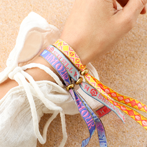 Einzigartige Armb&auml;nder mit BY31&reg;-B&auml;ndern und Smart-Stopperperlen fertigen