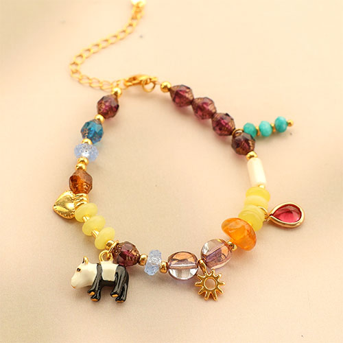 Do it yourself: Individuellen Schmuck mit tschechischen Perlen gestalten