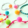 Die bunten Pompom Anh&auml;nger f&uuml;r den Sommer, in den aller sch&ouml;nsten neuen und fr&ouml;hlichen Farben. Diese d&uuml;rfen sicher nicht fehlen in Ihrer Sommer Kollektion!