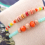 Sommerschmuck: Bunte Armb&auml;nder mit Facetten Perlen