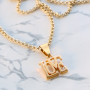 Dezent und stilvoll: So verwenden Sie die DQ Metall Kollektion f&uuml;r Ihren Schmuck:
