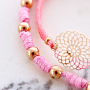 Diese trendigen Armb&auml;nder k&ouml;nnen mit dem neuen Macram&eacute; Band hergestellt werden