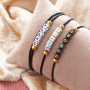 Sie k&ouml;nnen diesen Schmuck und diese Accessoires mit den neuen Buchstaben Acryl Perlen und Keramikperlen herstellen: