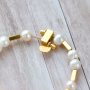 Wie man trendige Armb&auml;nder mit S&uuml;&szlig;wasserperlen, Satinband und farbigem Elastik macht: